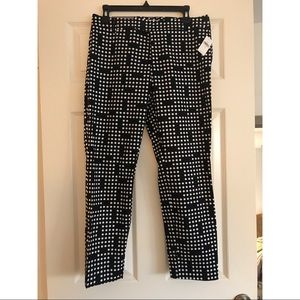 NWT GAP Slim Cropped Pants Size 6